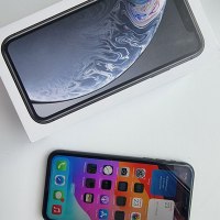 Apple iPhone XR 128 GB (цвет черный)