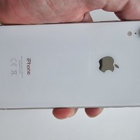 Apple iPhone XR 64 GB (цвет белый)